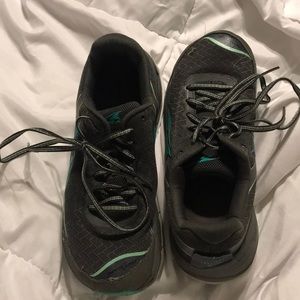 Altra Olympus 2.0 Zero Drop Women’s size 8.5 EUC